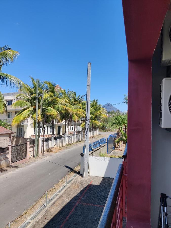 Ashiana Oceanside Apartment Flic en Flac Ngoại thất bức ảnh