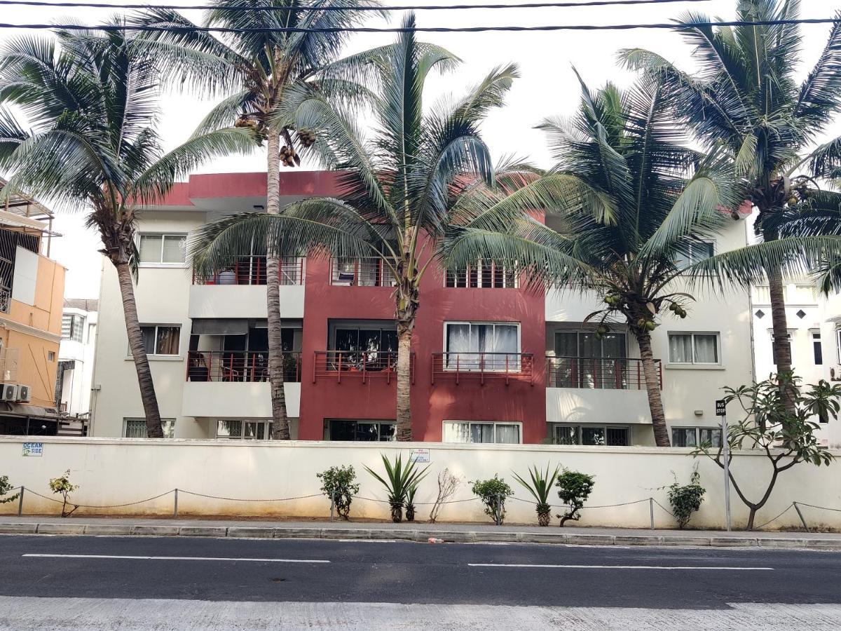Ashiana Oceanside Apartment Flic en Flac Ngoại thất bức ảnh